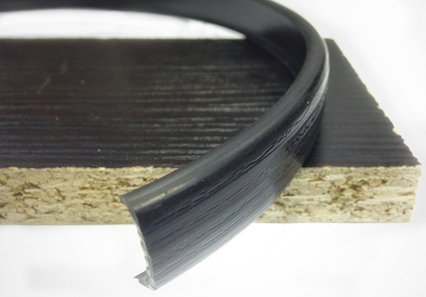 Накладной профиль ПВХ U16 BK90414 с плитой ЛДСП венге.