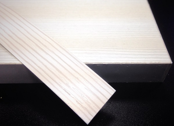 Кромочная лента ПВХ 0,4*19 мм PV1706 с плитой ЛДСП 16 мм выбеленное дерево.