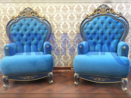 Декоративная рама SY 55001 для зеркала - пример использования. Рама в качестве спинки кресел.