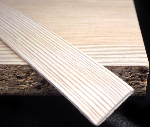 Кромочная лента ПВХ 1,8*35 мм BR609 с плитой ЛДСП 32 мм сосна лоредо.