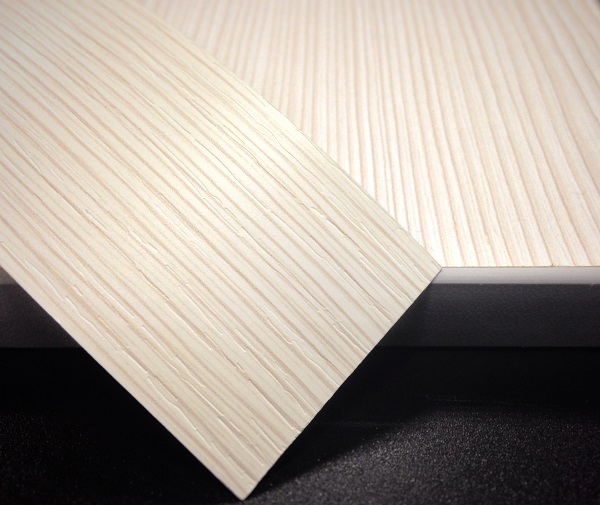 Кромочная лента ПВХ 2*19 мм CL1310 с плитой ЛДСП 16 мм вудлайн кремовый.