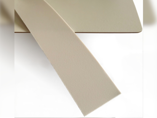 Кромочная лента ПВХ 1*42 мм BR937 с плитой 42 мм кашемир.