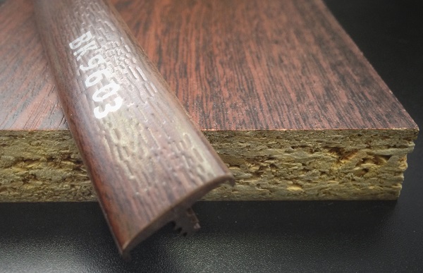 Врезной профиль ПВХ 017B BK9603 с плитой ЛДСП.