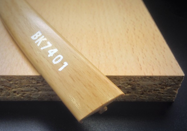 Врезной профиль ПВХ 017B BK7401 с плитой ЛДСП.