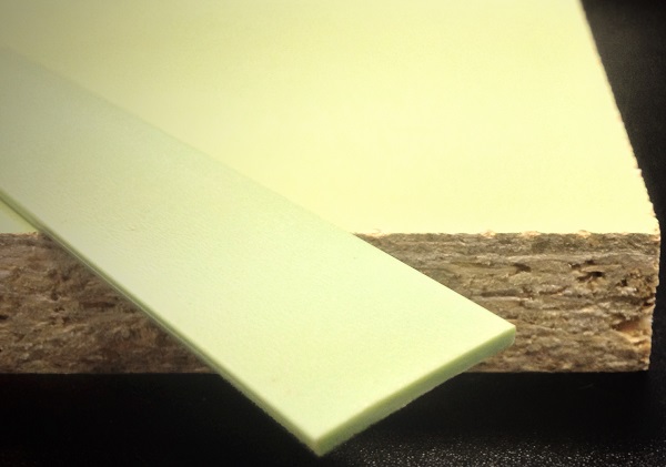 Кромочная лента ПВХ 0,4*19 мм PV310 с плитой ЛДСП 16 мм фисташковый.