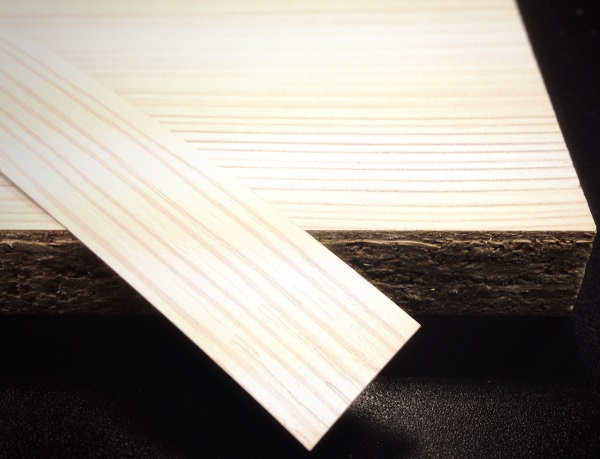 Кромочная лента ПВХ 0,4*19 мм PV1705 с плитой ЛДСП 16 мм бодега белый.