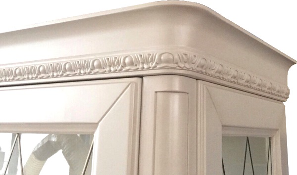 Мебельный молдинг SY 159 для шкафа - пример на готовой мебели. 