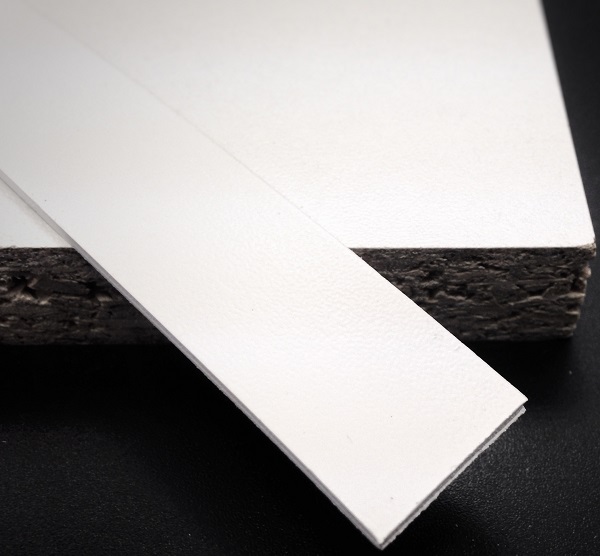 Кромка ПВХ 1*68 мм BR700 белая с лдсп пример