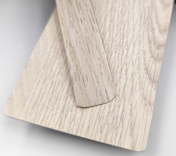 Кромочная лента ПВХ 0,4*19 мм BR201 с плитой ЛДСП 16 мм дуб барония светлый.