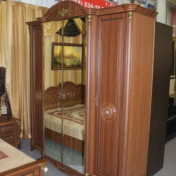 Мебельный декор SY 1060 для шкафа - пример на готовой мебели. 