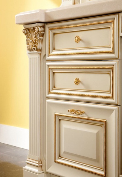 Подпятник для капители SY 17027 для мебели - пример использования.