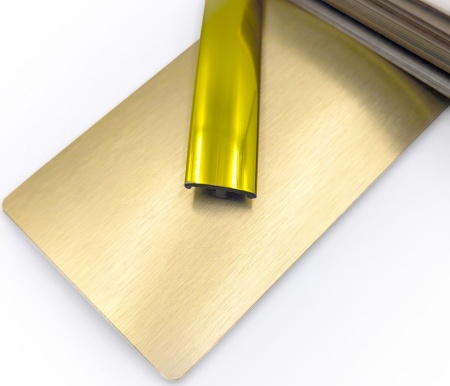 Врезной профиль ПВХ 017B gold с плитой ЛДСП золото (глянец).