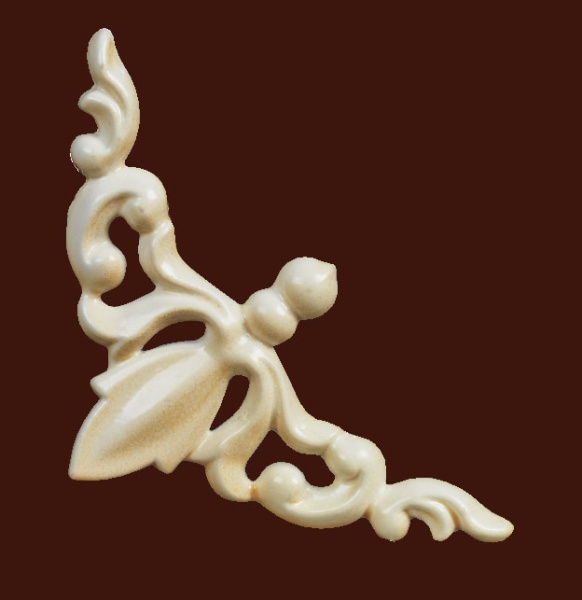 Угловой декоративный элемент SY 0654 для фасадов и мебели различного назначения.