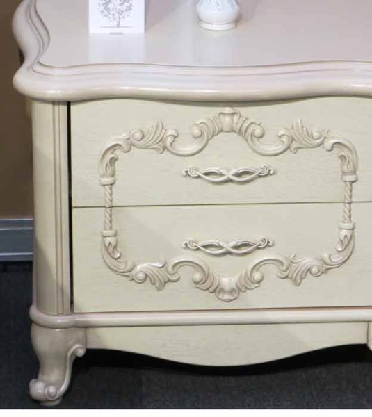 Декорирование прикроватной тумбочки элементом из ПВХ SY 12188.